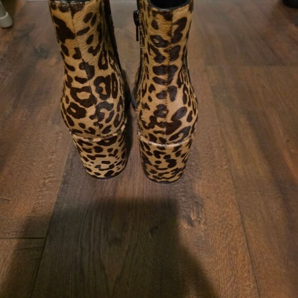 NWT-Steve Madden Leopard Jozie Print Heeled Boots - Picture 11 of 14